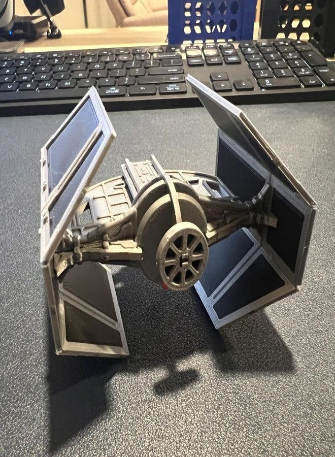 3D CRAFT Lord Darth Vader TIE Advanced X1 Model Kit Parts, Plastic Scale Model Sprue,Multicolor - Image 2